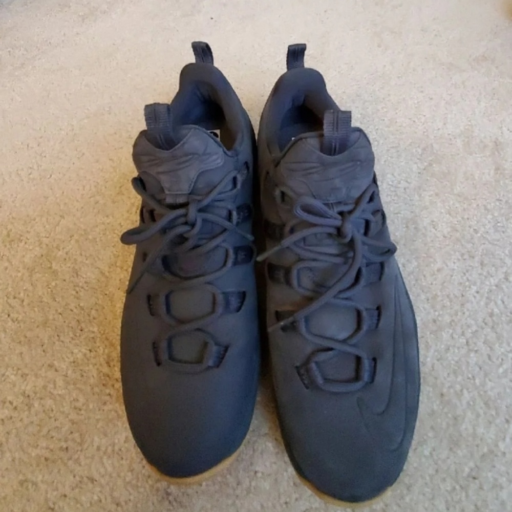 Lebron James Sneakers